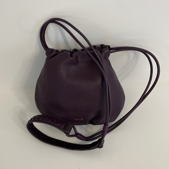 SOLD ❤️ The Sak Lorelie Drawstring Pouch - Picture 6 of 13